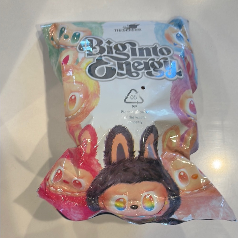 The monster pop mart blind bag bing into engery nwb key chain bag charm bag - Picture 5 of 16